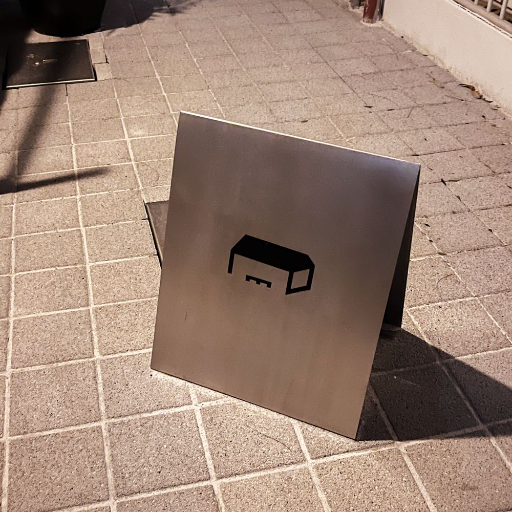 COFFEE NAP ROASTERS 聖水の看板