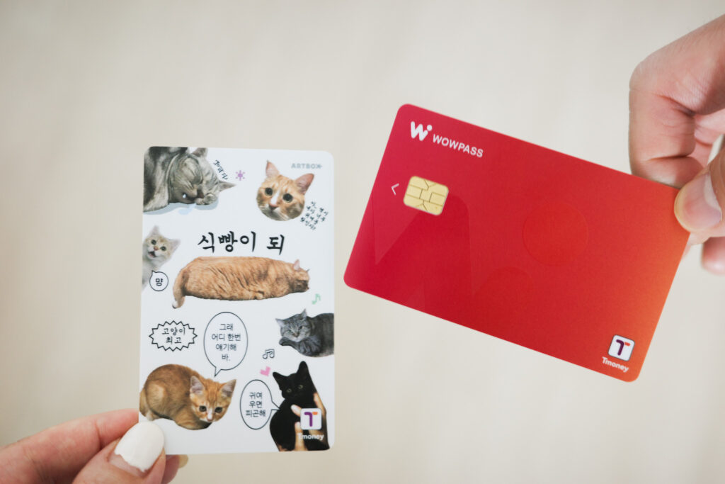 T-moneyカードとWOWPASSの実物カード