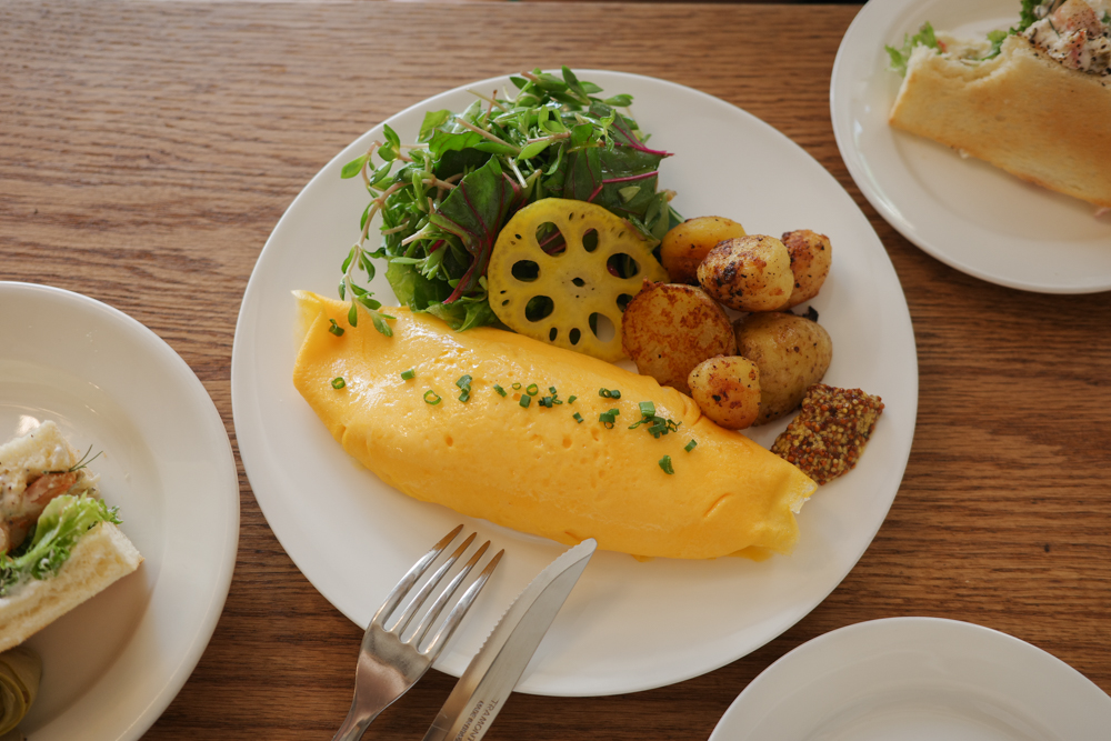 CAFÉ SINOLA 延禧店のオムレツプレート
